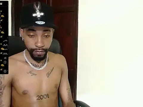 Snapshot of kilian_xx chatting on March 2, 6:30 pm kilian xx online show from March 2, 6:30 pm