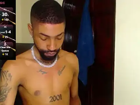 Snapshot of kilian_xx chatting on March 21, 5:12 pm kilian xx online show from March 21, 5:12 pm