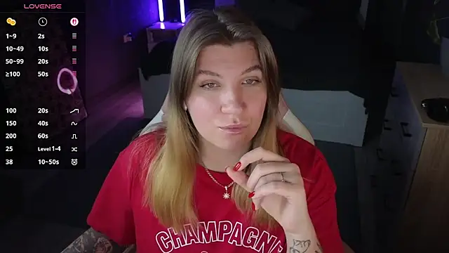 Snapshot of Fairy__Sofia chatting on March 4, 8:24 am Fairy Sofia online show from March 4, 8:24 am