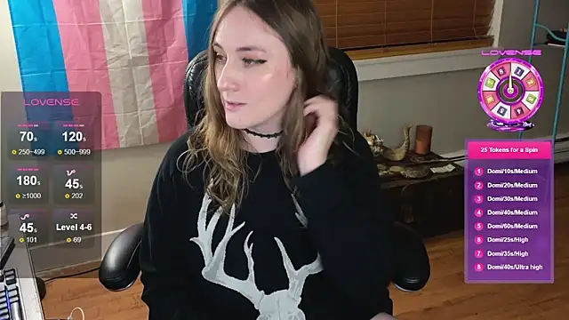 Snapshot of luluvaladon chatting on September 18, 4:58 am luluvaladon online show from September 18, 4:58 am