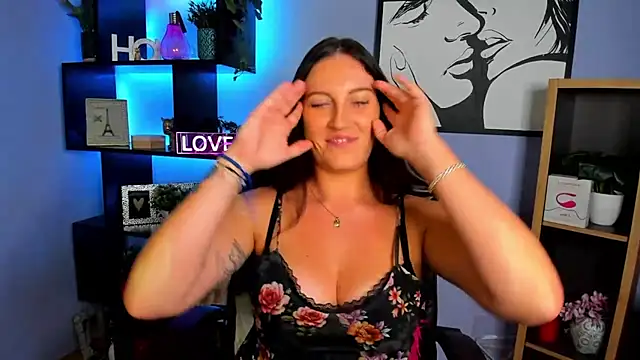 Snapshot of FUN_AMI chatting on November 26, 2:29 pm FUN AMI online show from November 26, 2:29 pm