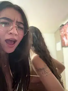 vaneelee online show from March 6, 2:19 am