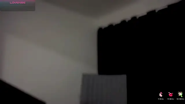 Snapshot of MarcellaGriffin chatting on November 27, 11:07 pm MarcellaGriffin online show from November 27, 11:07 pm