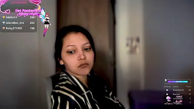 Snapshot of MarcellaGriffin chatting on December 14, 7:18 pm MarcellaGriffin online show from December 14, 7:18 pm