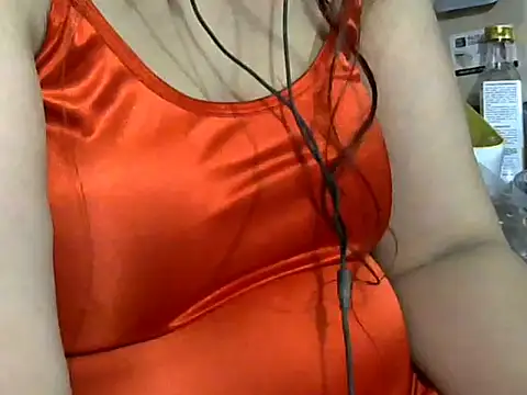 Snapshot of giga-bite chatting on November 28, 7:38 pm giga-bite online show from November 28, 7:38 pm