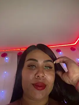 Snapshot of Emma_Brown_12 chatting on January 13, 9:20 pm Emma Brown 12 online show from January 13, 9:20 pm