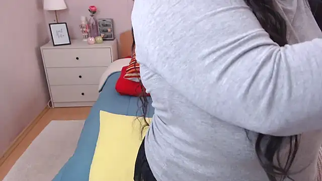 LeveMe2Nightt online show from March 3, 1:06 pm