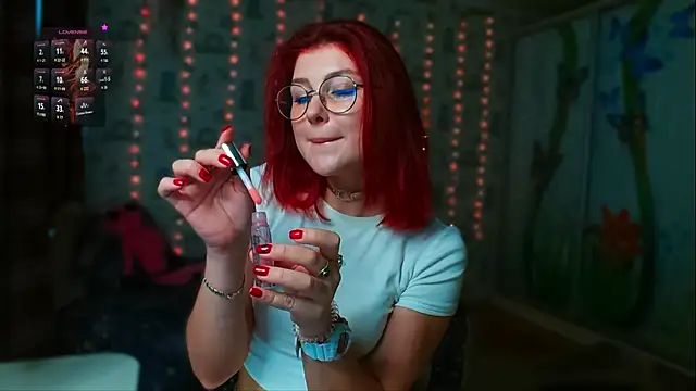 Snapshot of SmokyRose chatting on November 10, 11:31 am SmokyRose online show from November 10, 11:31 am