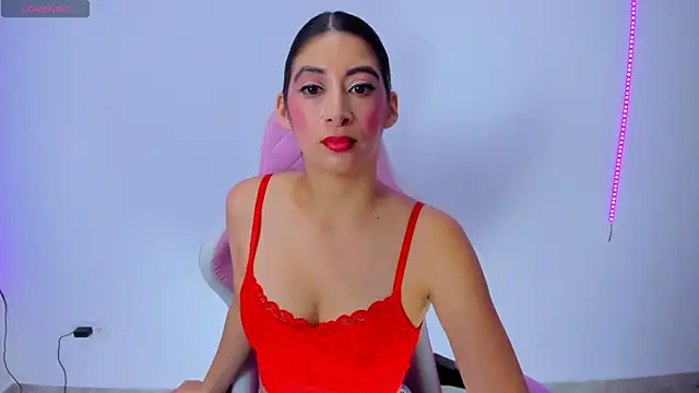 Snapshot of MeganWhite3 chatting on March 10, 3:45 am MeganWhite3 online show from March 10, 3:45 am