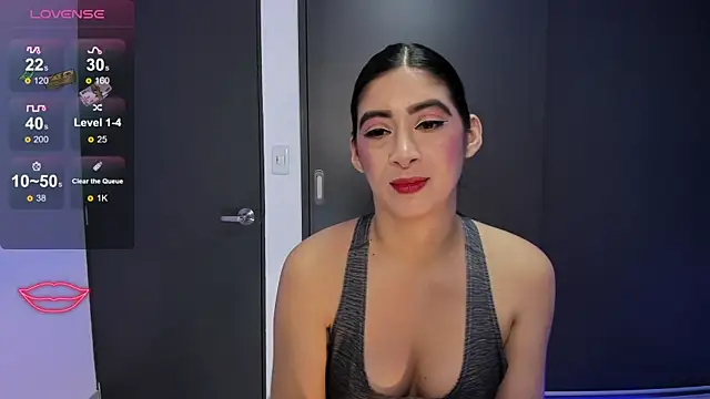 Snapshot of MeganWhite3 chatting on September 30, 3:00 am MeganWhite3 online show from September 30, 3:00 am