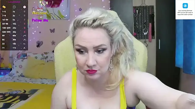 MissLexyGold online show from October 18, 2:07 pm