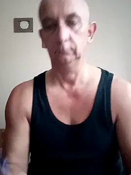 Snapshot of bigcock_marusz chatting on December 9, 11:15 am bigcock marusz online show from December 9, 11:15 am