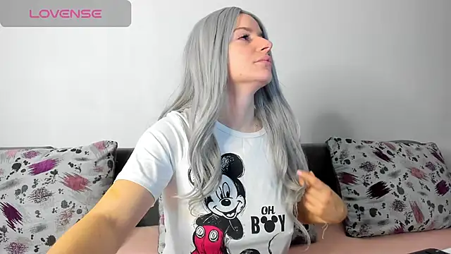 Snapshot of DiamondKay chatting on January 24, 7:51 am DiamondKay online show from January 24, 7:51 am