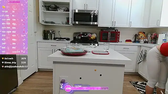 Blondiewithanass online show from March 20, 4:09 pm