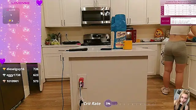 Blondiewithanass online show from September 22, 2:24 am