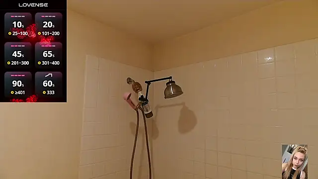 Blondiewithanass online show from February 21, 4:24 am