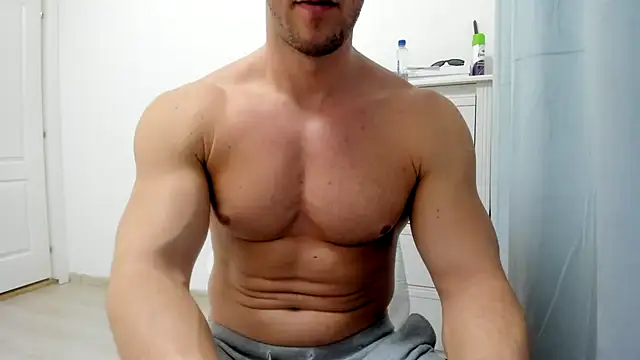 woolfiie online show from February 24, 8:14 pm