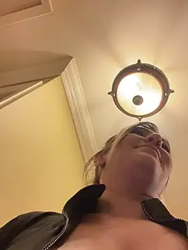 LittleMissEeve online show from March 14, 5:24 pm