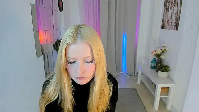 Snapshot of Laly_Peach chatting on September 17, 11:34 am Laly Peach online show from September 17, 11:34 am