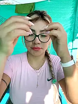 Snapshot of DIANITA_1988 chatting on March 4, 1:59 pm DIANITA 1988 online show from March 4, 1:59 pm