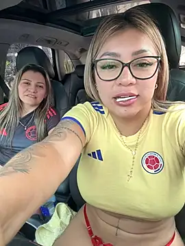 Snapshot of DIANITA_1988 chatting on March 20, 7:35 pm DIANITA 1988 online show from March 20, 7:35 pm