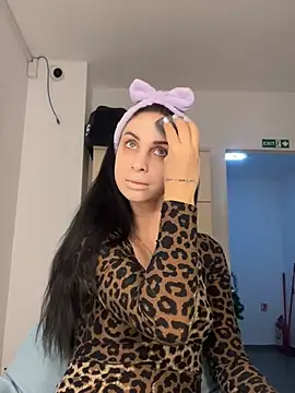 Snapshot of MeganHopeX chatting on January 5, 7:49 am MeganHopeX online show from January 5, 7:49 am
