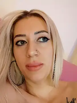 Snapshot of Fuck-Gina chatting on January 6, 2:48 am Fuck-Gina online show from January 6, 2:48 am