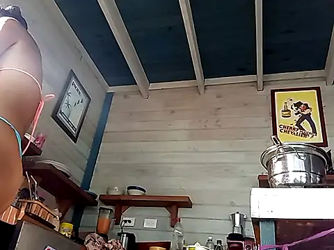 Snapshot of Luna-Natural chatting on March 6, 1:14 pm Luna-Natural online show from March 6, 1:14 pm