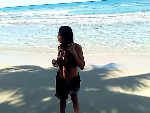 Snapshot of Luna-Natural chatting on March 15, 5:37 pm Luna-Natural online show from March 15, 5:37 pm