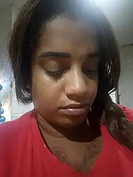 Snapshot of AbellaLizz chatting on November 24, 6:13 am AbellaLizz online show from November 24, 6:13 am