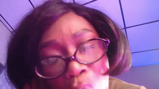 Snapshot of MariiePrice chatting on November 7, 3:06 am MariiePrice online show from November 7, 3:06 am