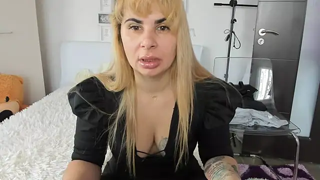 sweetemy4u online show from January 11, 9:26 am