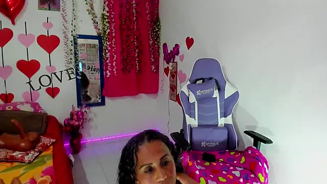 samantha  smile online show from October 5, 6:39 pm