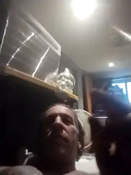 trucker1979 online show from December 17, 5:19 pm