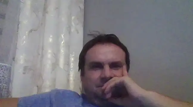 Snapshot of grzes19763 chatting on December 27, 3:04 pm grzes19763 online show from December 27, 3:04 pm