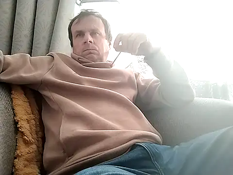 Snapshot of grzes19763 chatting on October 1, 8:31 am grzes19763 online show from October 1, 8:31 am