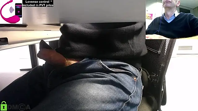 Snapshot of pliko chatting on February 7, 2:26 pm pliko online show from February 7, 2:26 pm