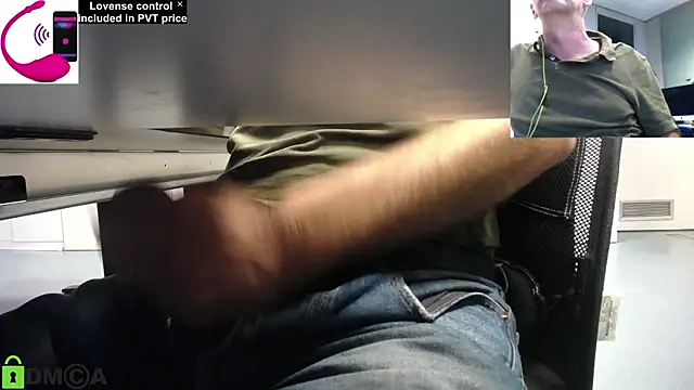 Snapshot of pliko chatting on September 9, 12:59 pm pliko online show from September 9, 12:59 pm