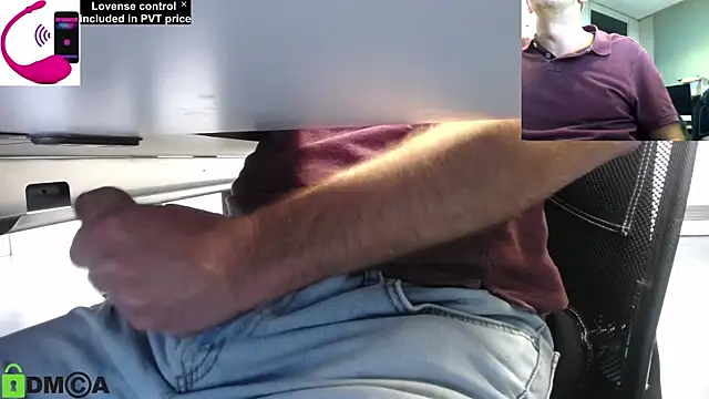 Snapshot of pliko chatting on September 16, 10:27 am pliko online show from September 16, 10:27 am