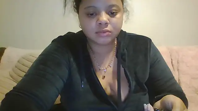 beautylovess online show from May 27, 7:11 pm