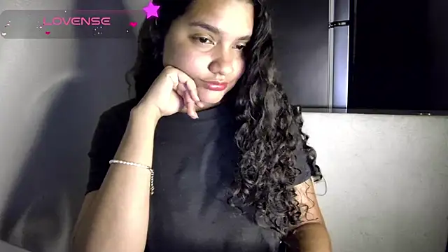 Snapshot of blerstefan1 chatting on January 14, 3:32 am blerstefan1 online show from January 14, 3:32 am