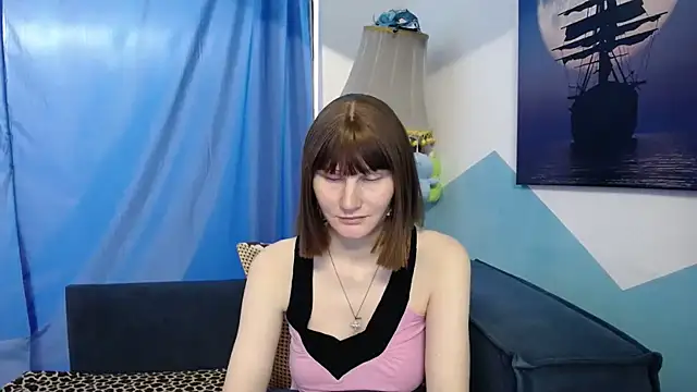 Snapshot of cornflower_mm chatting on January 9, 1:41 am cornflower mm online show from January 9, 1:41 am