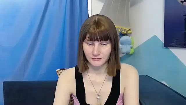 Snapshot of cornflower_mm chatting on January 14, 1:44 am cornflower mm online show from January 14, 1:44 am