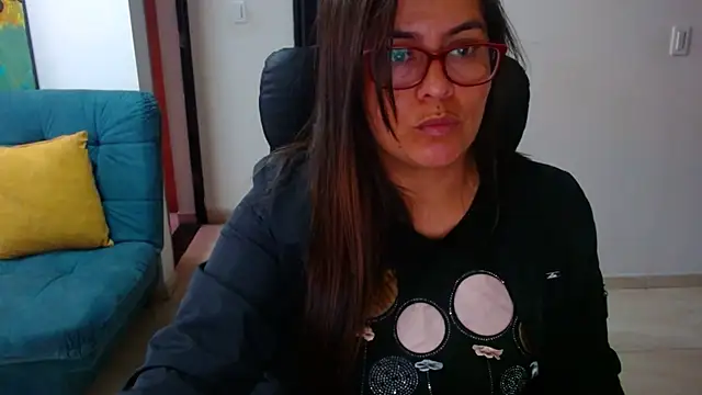 Ixchel Anaid online show from March 17, 9:23 pm