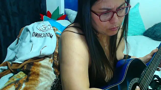 Ixchel Anaid online show from October 19, 2:23 am