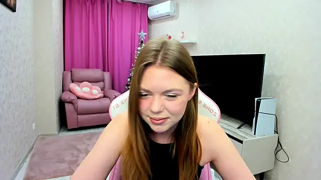 Strawberrye online show from December 17, 3:34 am