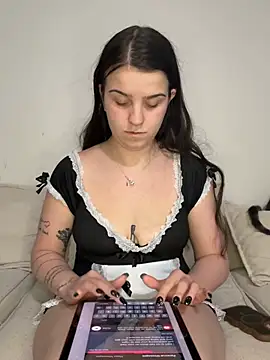 Snapshot of joeystaciee chatting on February 1, 3:49 am joeystaciee online show from February 1, 3:49 am