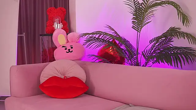 Snapshot of fallingangel chatting on January 21, 2:48 pm fallingangel online show from January 21, 2:48 pm