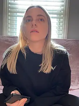 jaseyrae online show from June 4, 1:39 pm