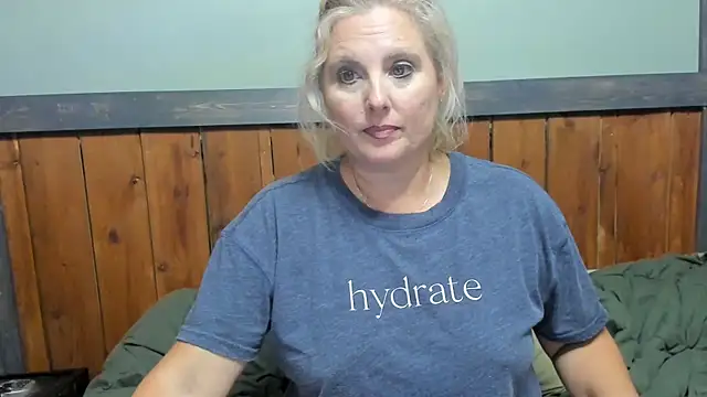 lisaxlovexxx online show from September 21, 3:41 am